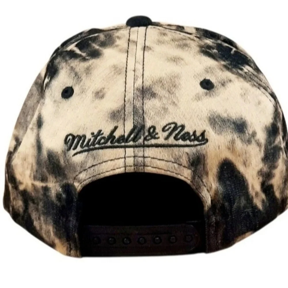 Mitchell and Ness NBA Chicago Bulls Snapback Cap/Hat Camo/Black Ball Cap